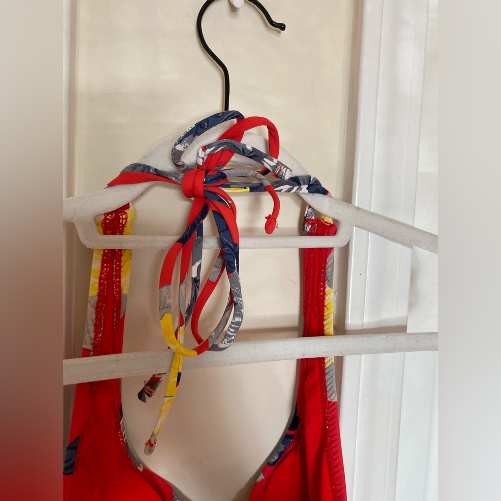 Bathing Suit - Picture 4 of 6